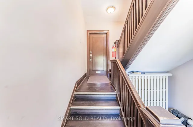 Additional image 4 of 889 Avenue Rd