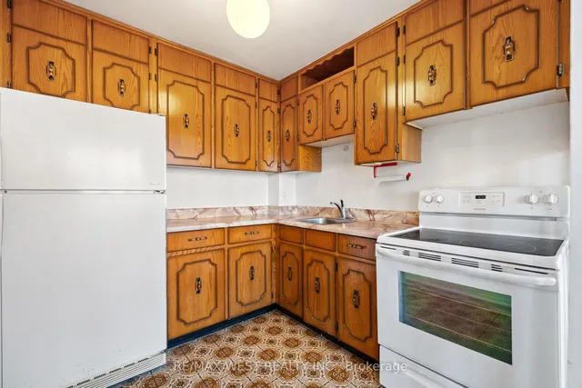 Additional image 3 of 8 Kinsdale Blvd Unit 35