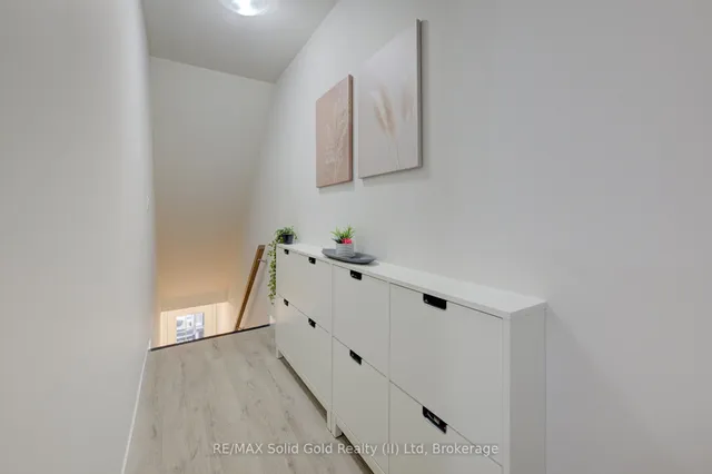 Additional image 18 of 160 Rochefort St Unit A4