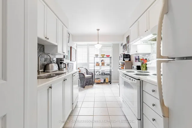 Additional image 17 of 253 Merton St Unit 303