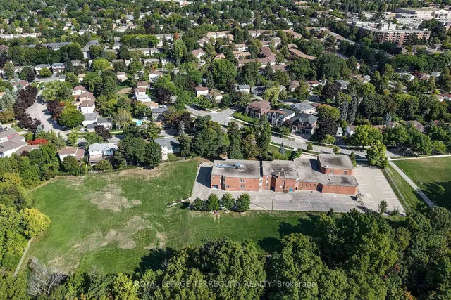 Additional image 41 of 6 Tepee Crt