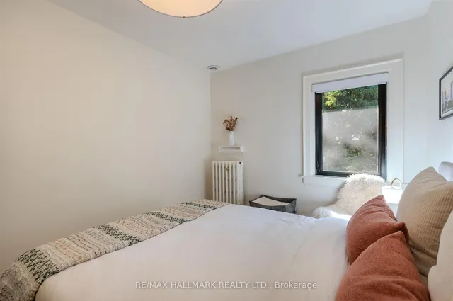 Additional image 28 of 109 Douglas Ave