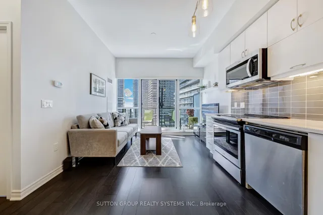 Additional image 15 of 39 Annie Craig Dr Unit 1604