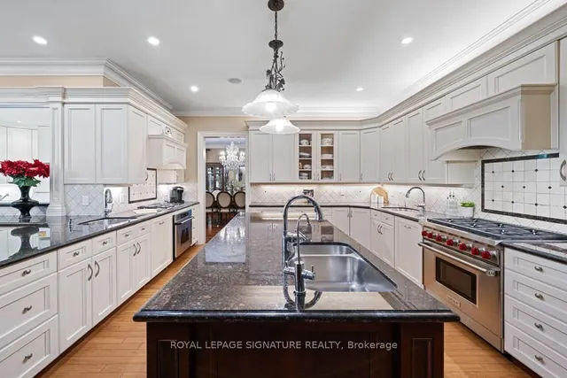 Additional image 5 of 428 Glengrove Ave