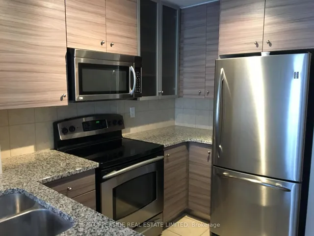 Additional image 4 of 18 Yorkville Ave Unit 502