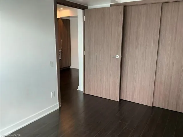 Additional image 14 of 17 Bathurst St Unit 1605