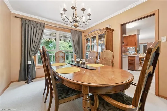 Additional image 34 of 46 Larkspur Cres