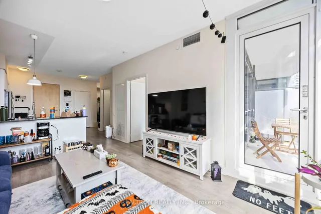 Additional image 11 of 30 Roehampton Ave Unit 1501