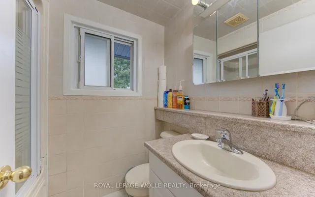 Additional image 17 of 4 Flint Dr