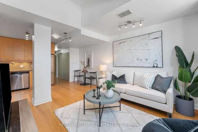 Additional image 2 of 201 Carlaw Ave Unit 239