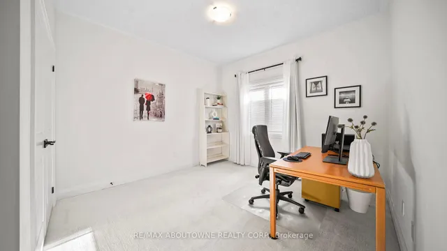 Additional image 18 of 27 Jacob Detweiller Dr