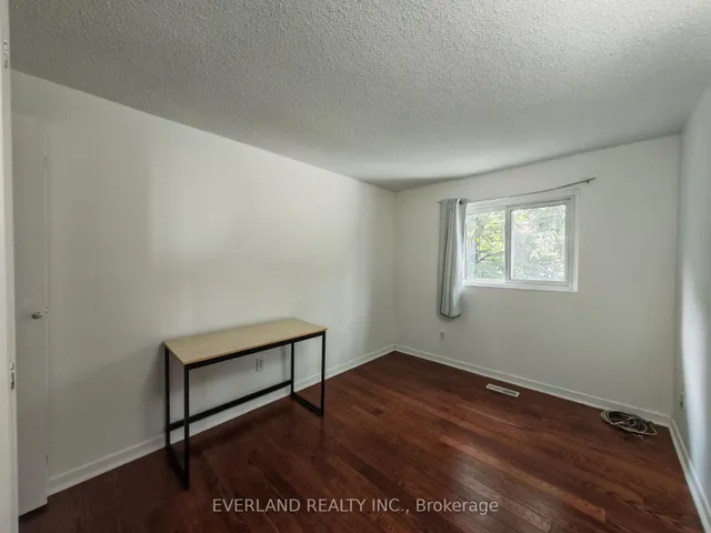 Additional image 7 of 18 Camberley Crt