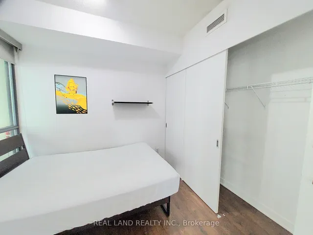 Additional image 11 of 110 Charles St Unit 4005