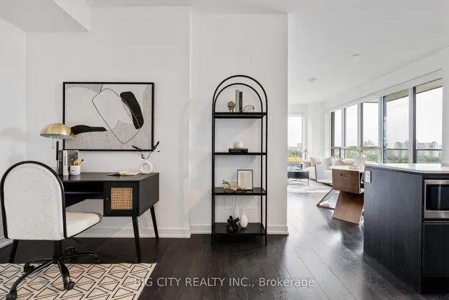 31 Tippett Rd Unit 1021