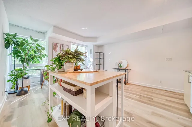 Additional image 19 of 350 Wellington St Unit M10