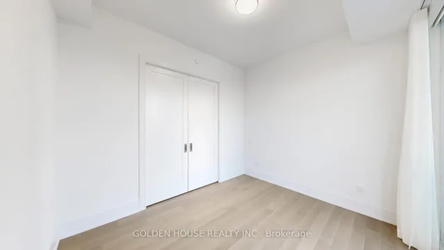 Additional image 30 of 155 Merchants' Wharf Unit 1311