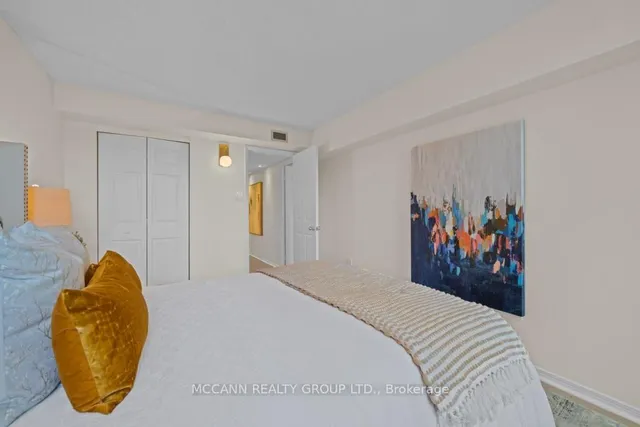 Additional image 23 of 360 Bloor St Unit 301