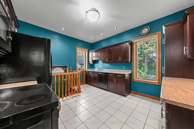 Additional image 12 of 6 THERESA St