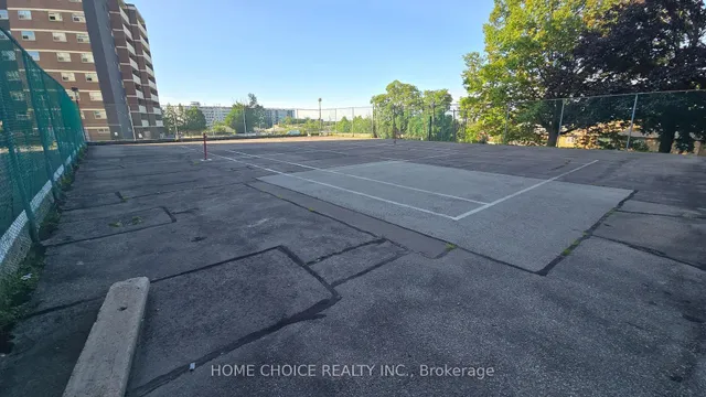 Additional image 40 of 3460 Keele St Unit 921