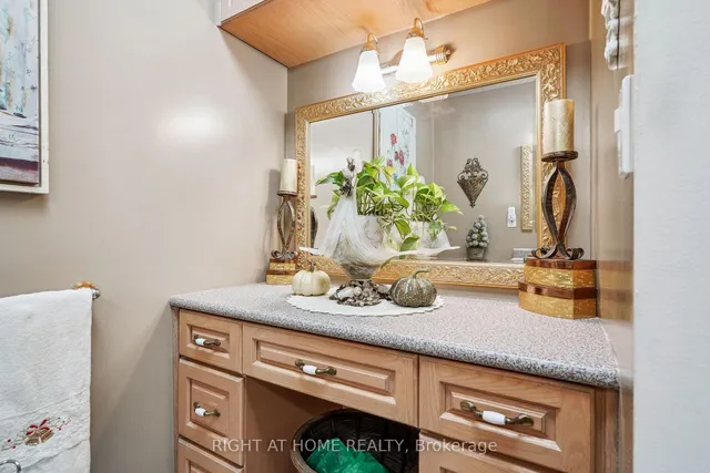 Additional image 23 of 165 Locksley Ave