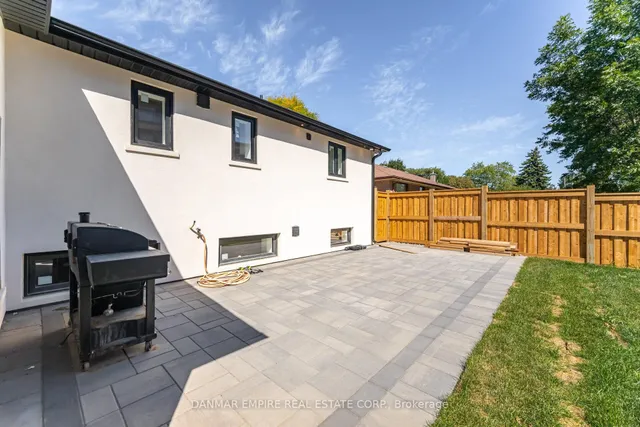 Additional image 48 of 6 Casino Crt