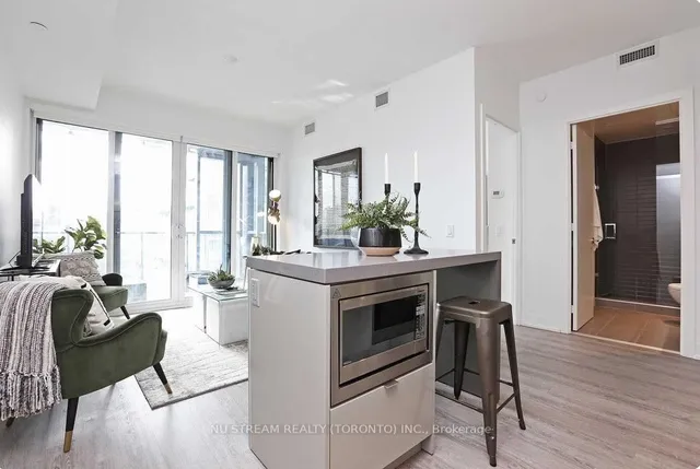 Additional image 8 of 7 Grenville St Unit 1712