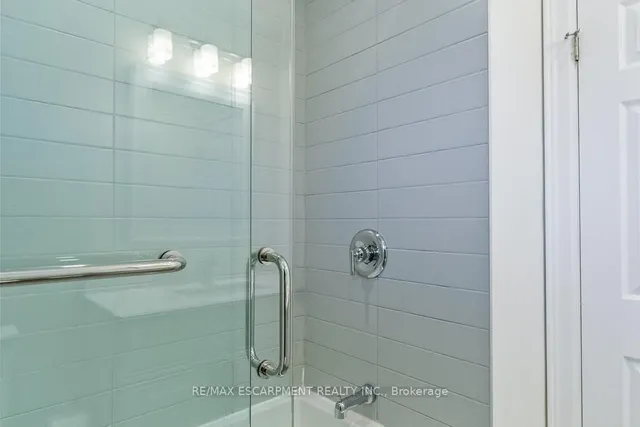 Additional image 25 of 4 Thorpe Rd