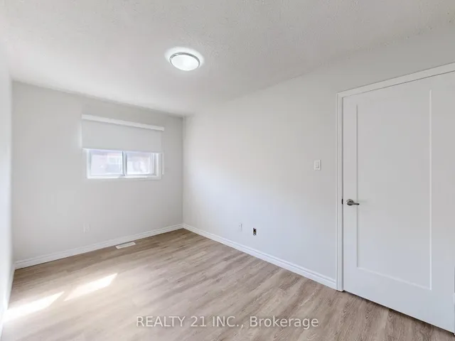 Additional image 25 of 40 Rexdale Blvd Unit 2