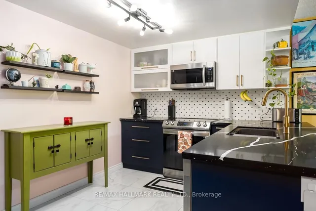 1101 Steeles Ave Unit 207