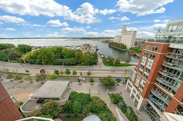 Additional image 37 of 550 Queens Quay Unit 429