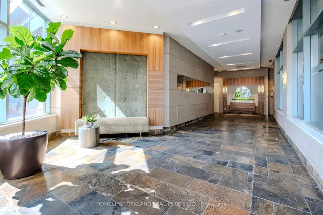 Additional image 4 of 230 Queens Quay Unit 323