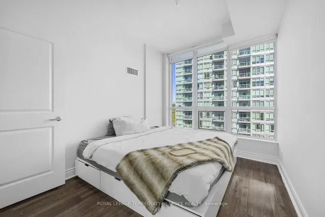 Additional image 15 of 1910 Lake Shore Blvd Blvd Unit 906
