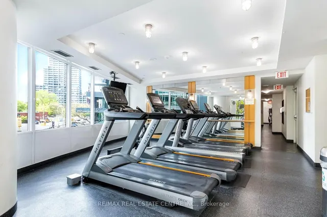 Additional image 38 of 397 Front St Unit 1010