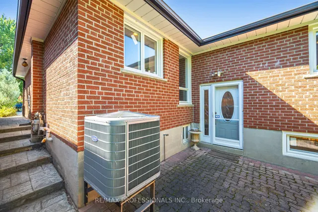 Additional image 41 of 39 Elmcrest Rd