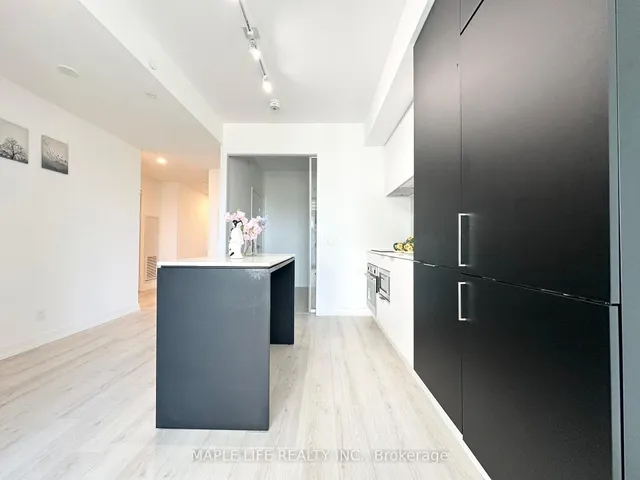 Additional image 14 of 33 Helendale Ave Unit 1901