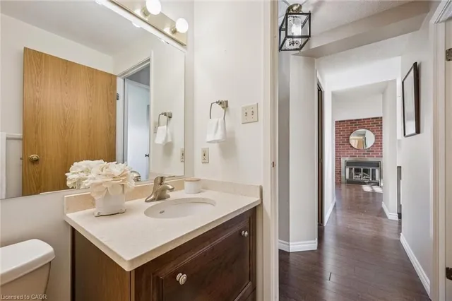 Additional image 24 of 20 Ellen St Unit 610