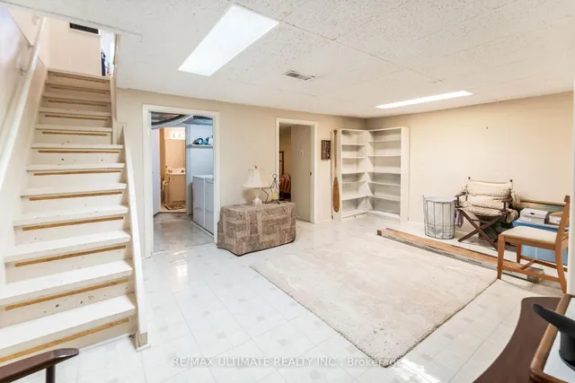 Additional image 13 of 256 Airdrie Rd