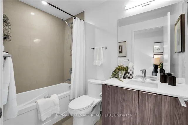 Additional image 16 of 15 Queens Quay Unit 311