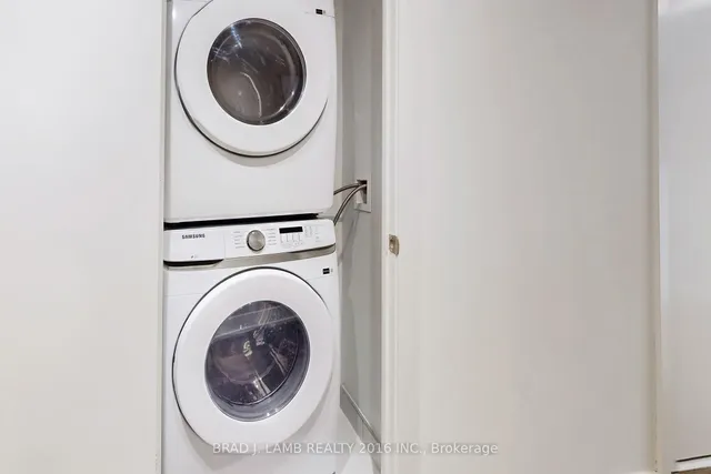 Additional image 27 of 195 McCaul St Unit 1011