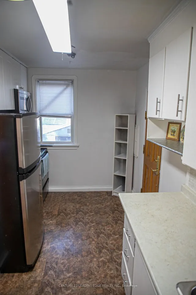Additional image 10 of 10 Yvonne Ave