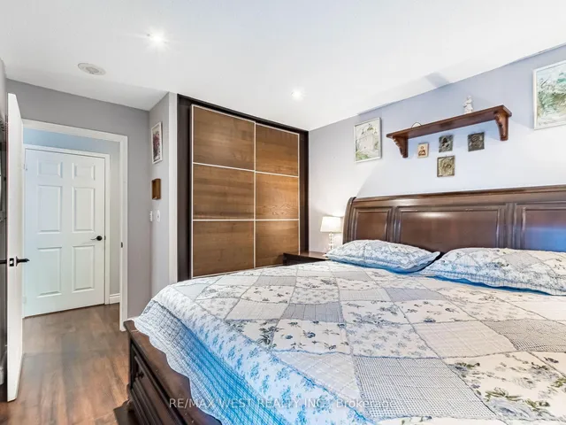 Additional image 26 of 9 Michael Power Pl Unit 101