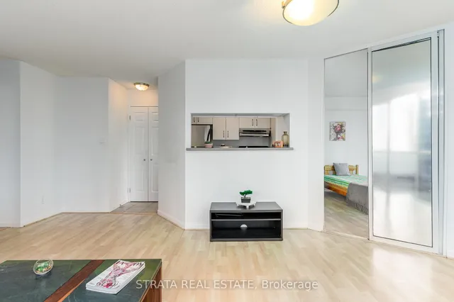 Additional image 4 of 24 Wellesley St Unit 1004