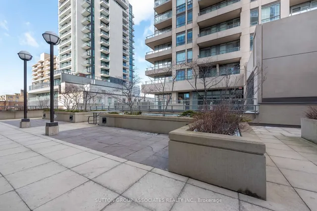 Additional image 32 of 530 St. Clair Ave Unit 1502