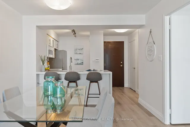Additional image 2 of 410 Queens Quay Unit 1407
