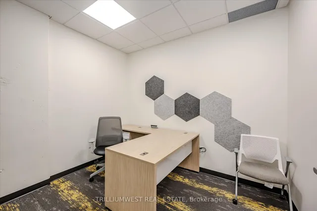 Additional image 38 of 100 Garment St Unit 902