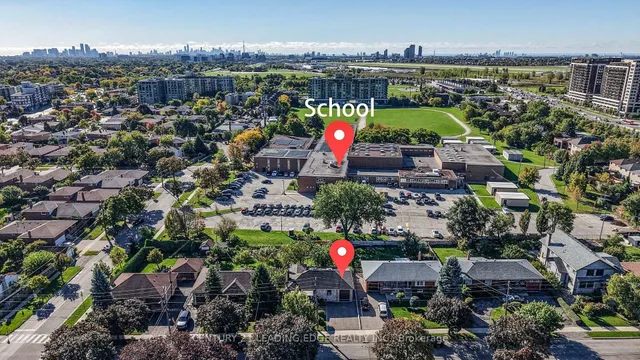 Additional image 43 of 325 Waterloo Ave