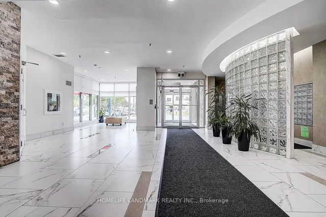 Additional image 4 of 2550 Lawrence Ave Unit 915