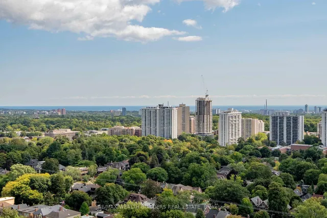 Additional image 14 of 2181 Yonge St Unit 2702