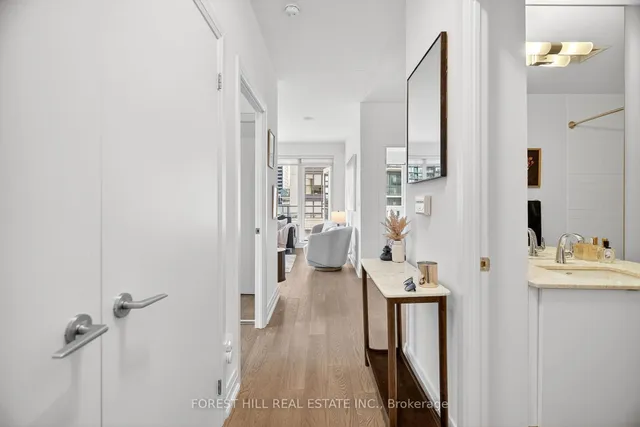 Additional image 18 of 55 East Liberty St Unit 604