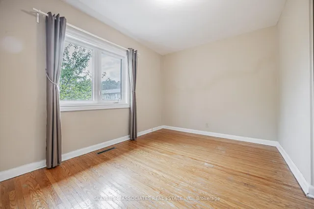 Additional image 20 of 4 Burdock Lane